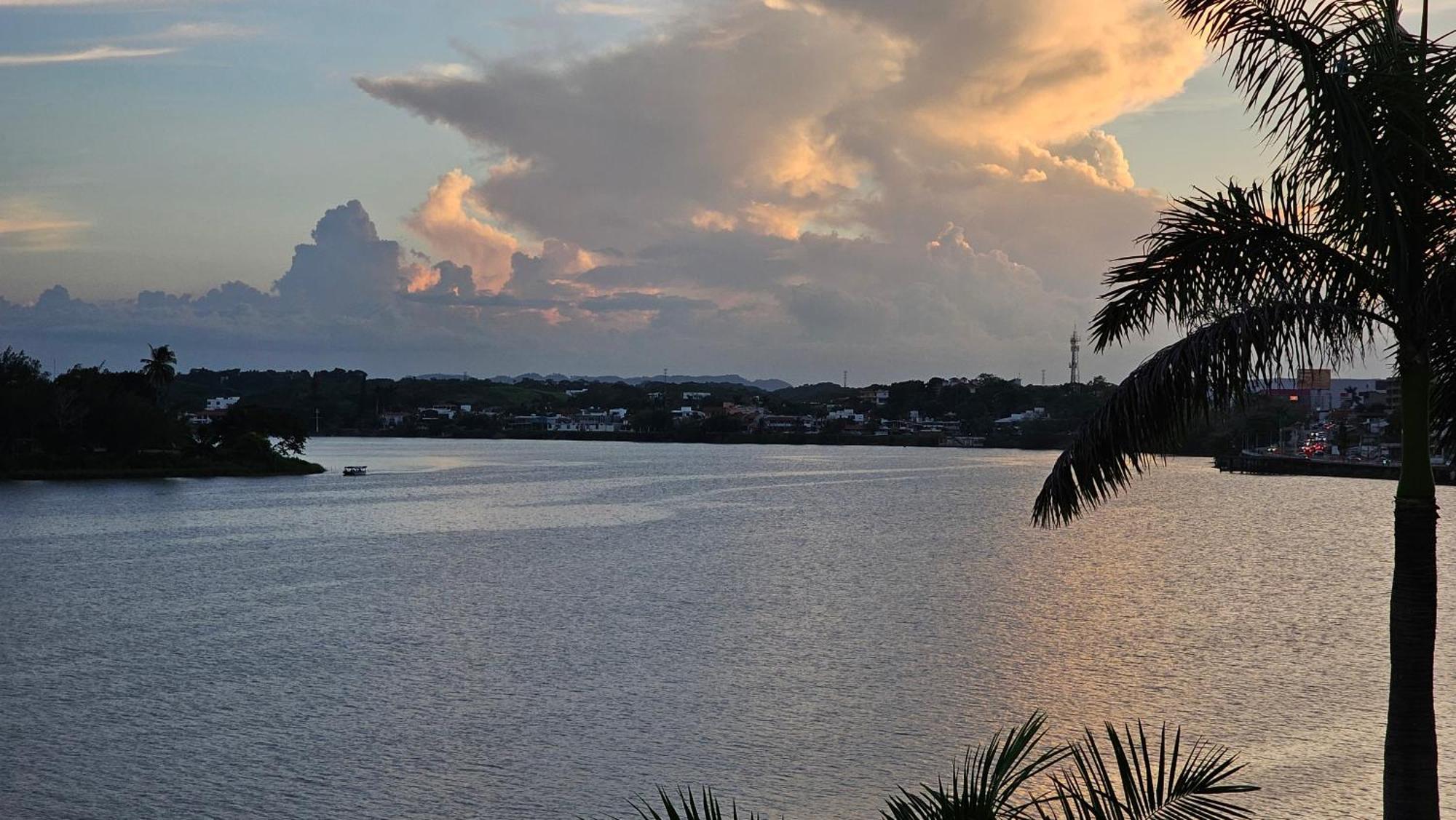 Best Western Riviera Tuxpan Tuxpan  Esterno foto